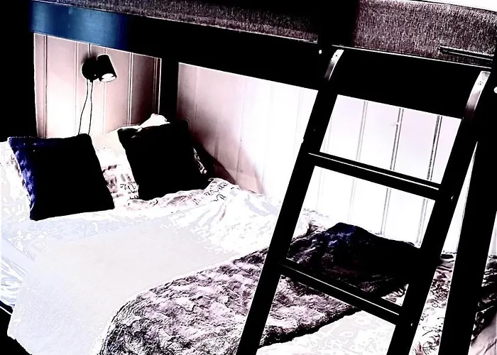 Alpstuga Hytta For 8 Personer Skiut/inn
